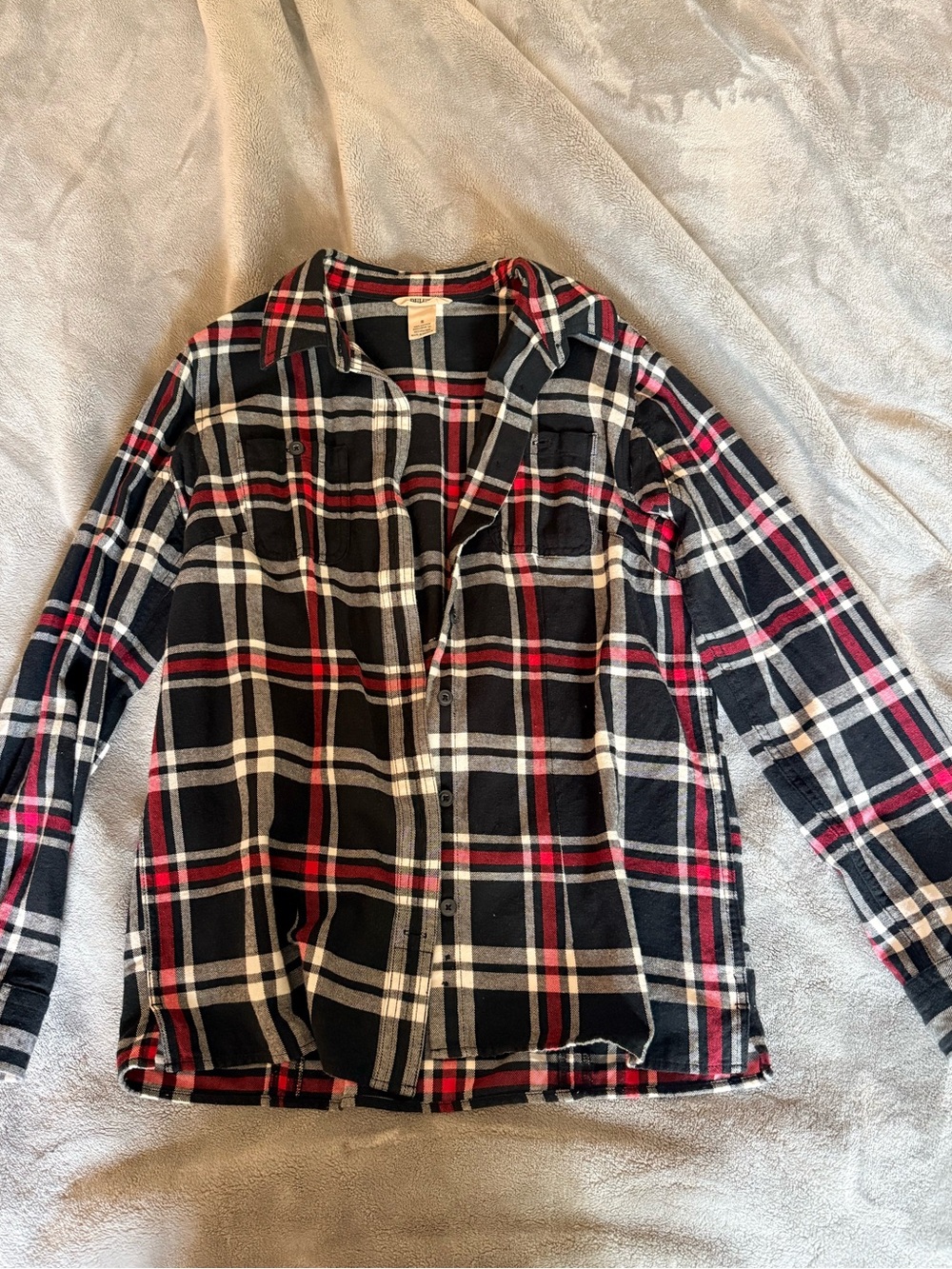 Duluth Trading Co Black, White & Red Plaid Button-Down Shirt